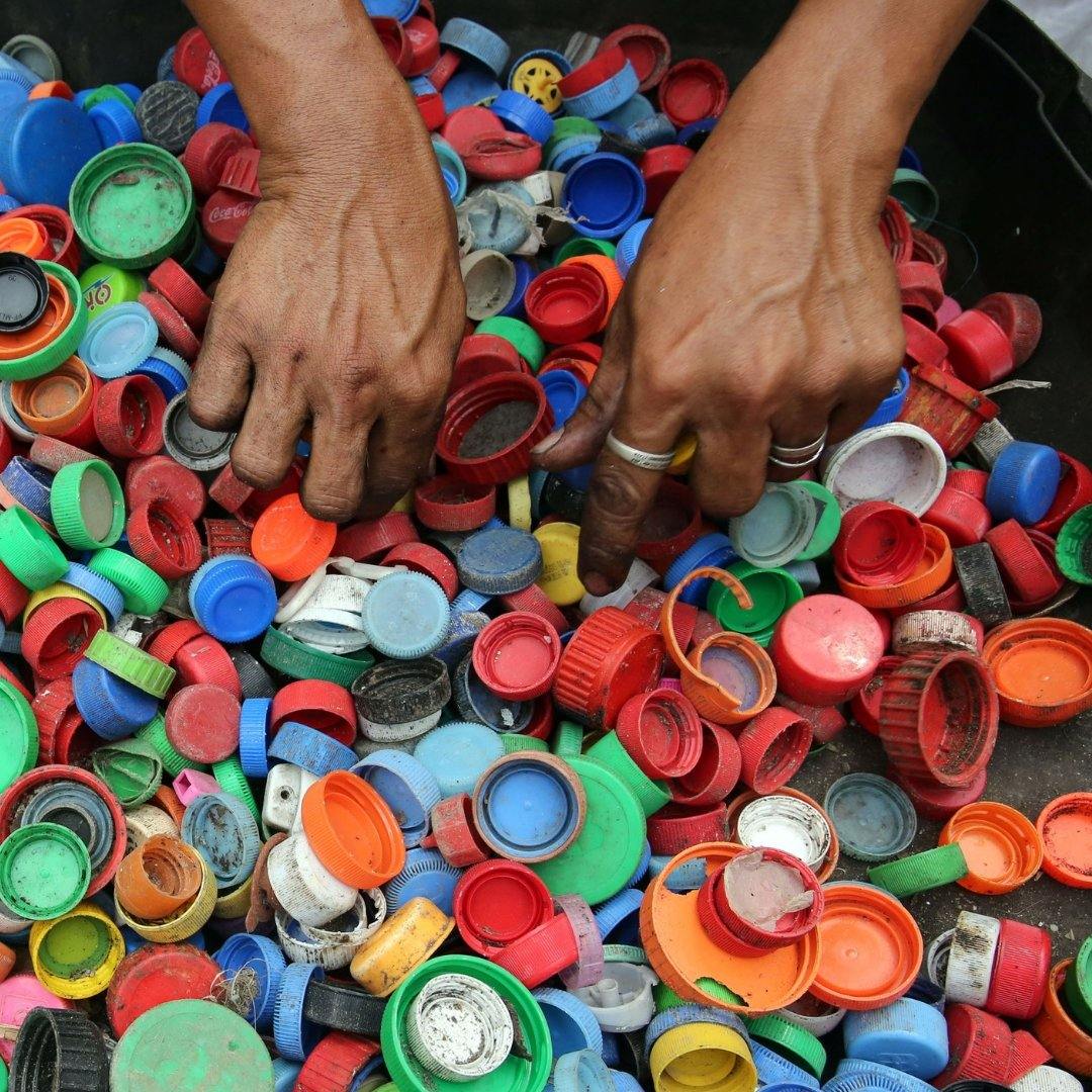 Do you eat plastic? - Earth Thanks