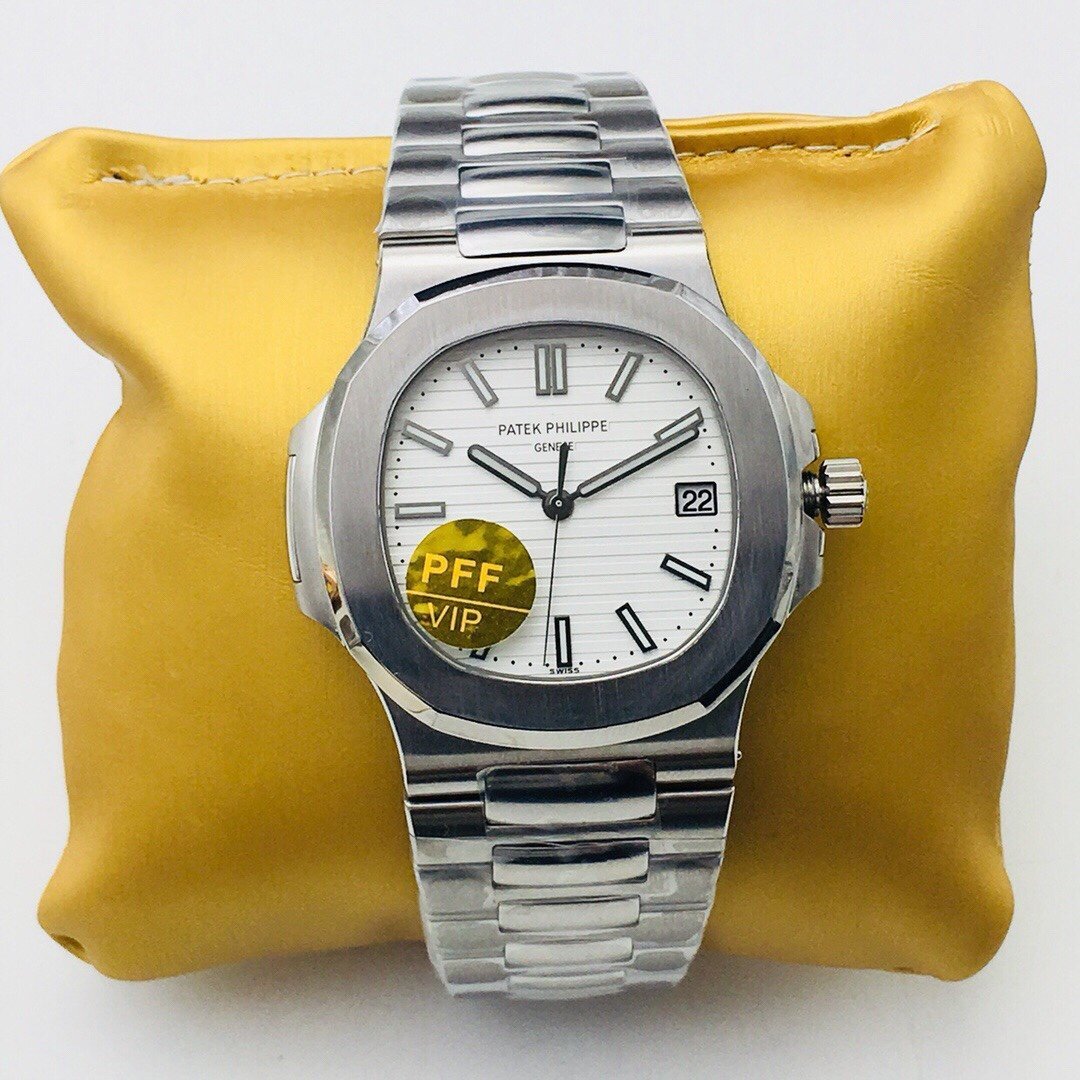 PATEK NAUTILUS 5711 STAINLESS STEEL WHITE DIAL