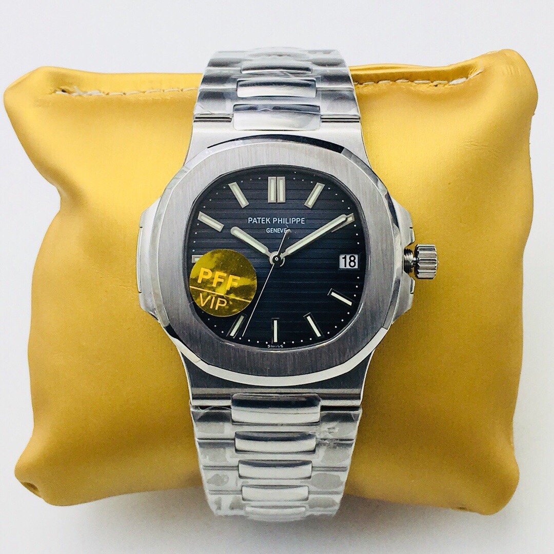 PATEK NAUTILUS 5711 STAINLESS STEEL BLUE DIAL