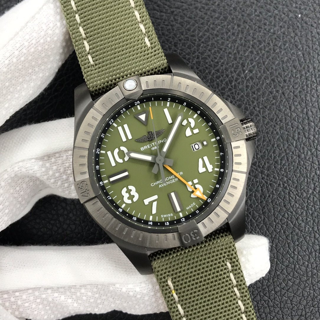 AVENGER AUTOMATIC GMT 45 NIGHT MISSON KHAKI DIAL