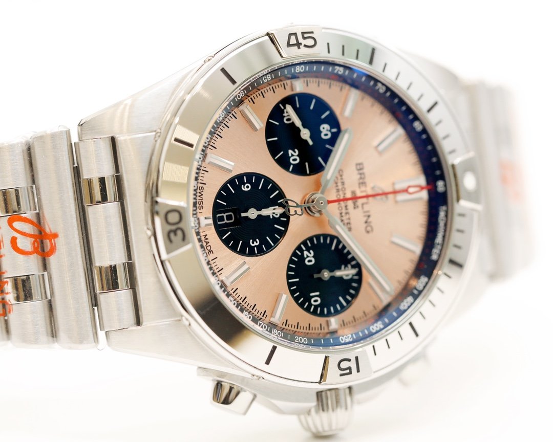 CHRONOMAT B01 STAINLESS STEEL CREAM DIAL