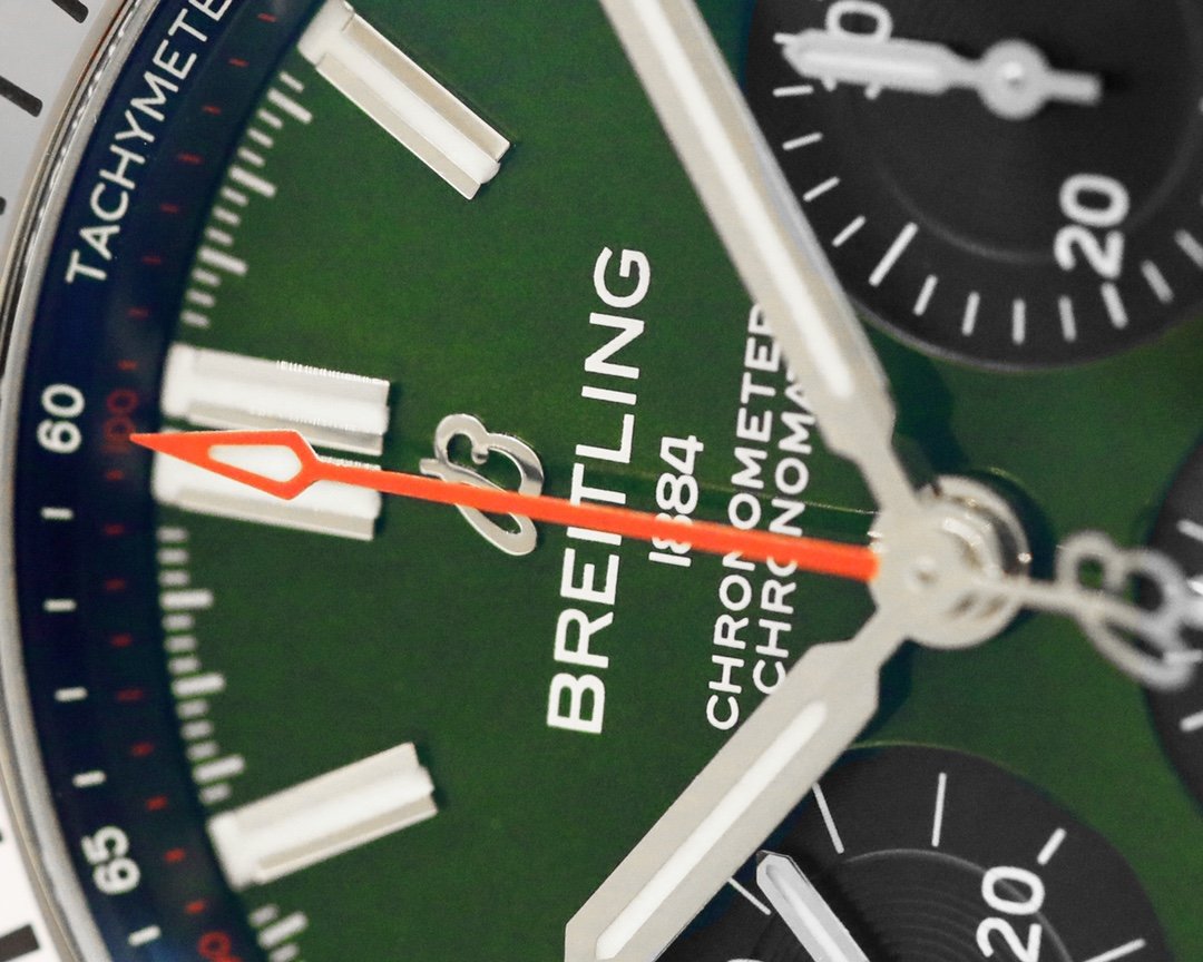 CHRONOMAT B01 STAINLESS STEEL GREEN DIAL