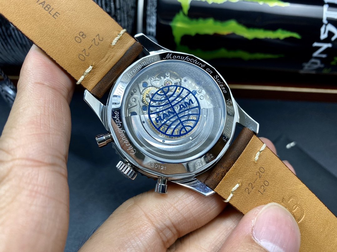 NAVITIMER B01 STEEL CASE BLUE DIAL