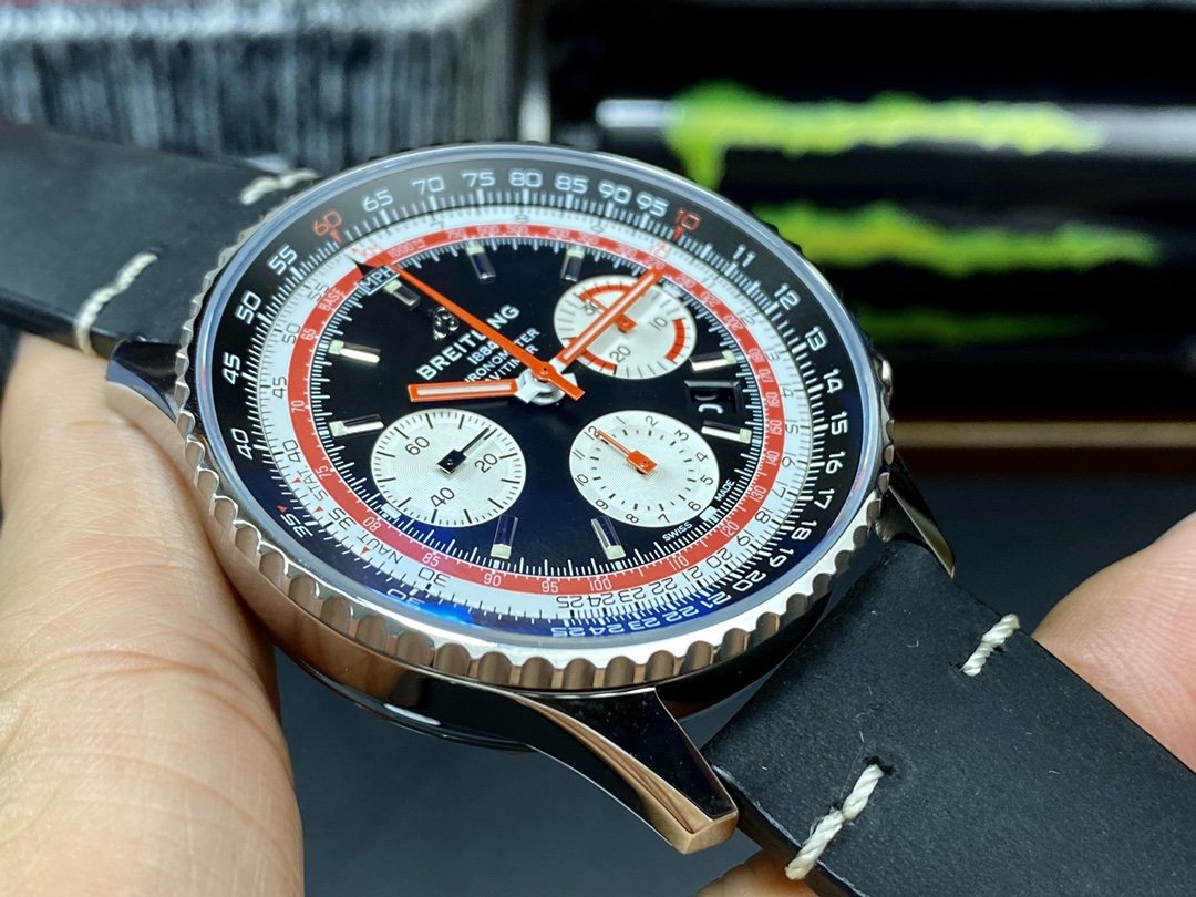 NAVITIMER B01 STEEL CASE BLACK DIAL