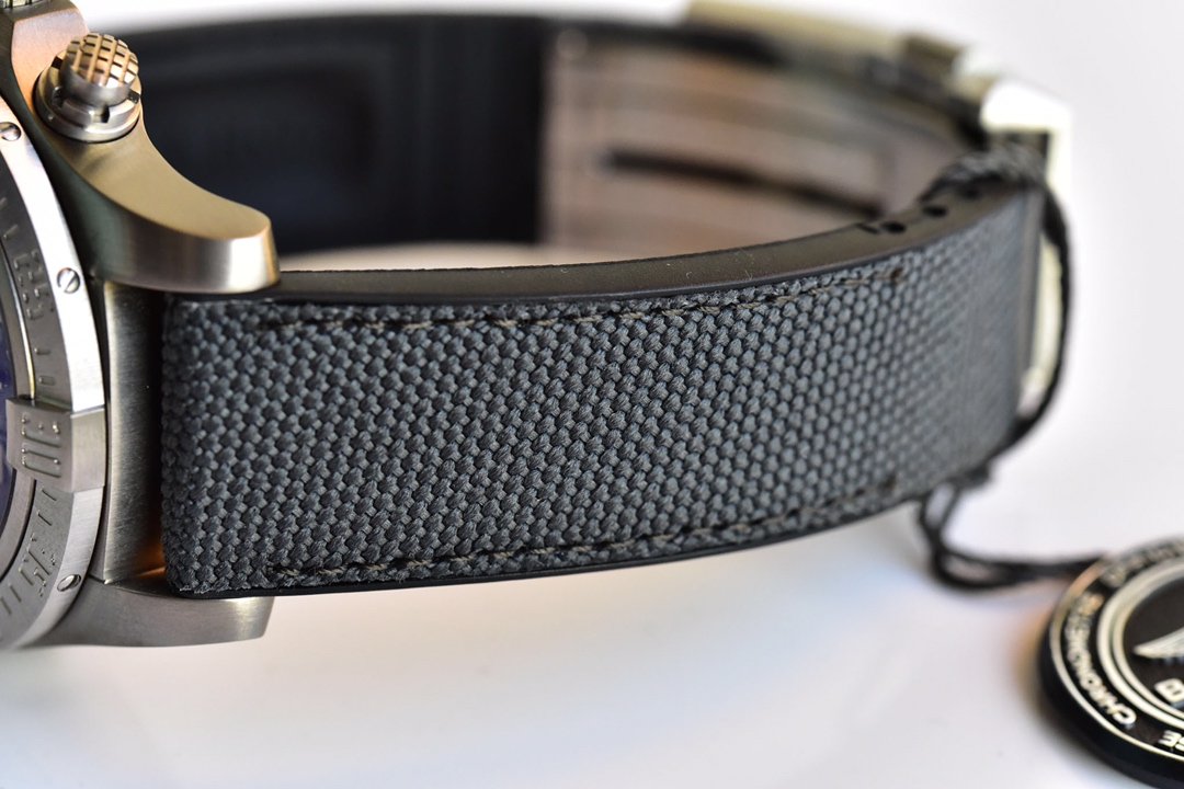 AVENGER BANDIT 45MM CHRONOGRAPH TITANIUM BLACK DIAL