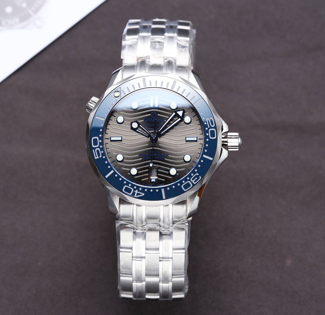 SEAMASTER DIVER 300M GREY DIAL