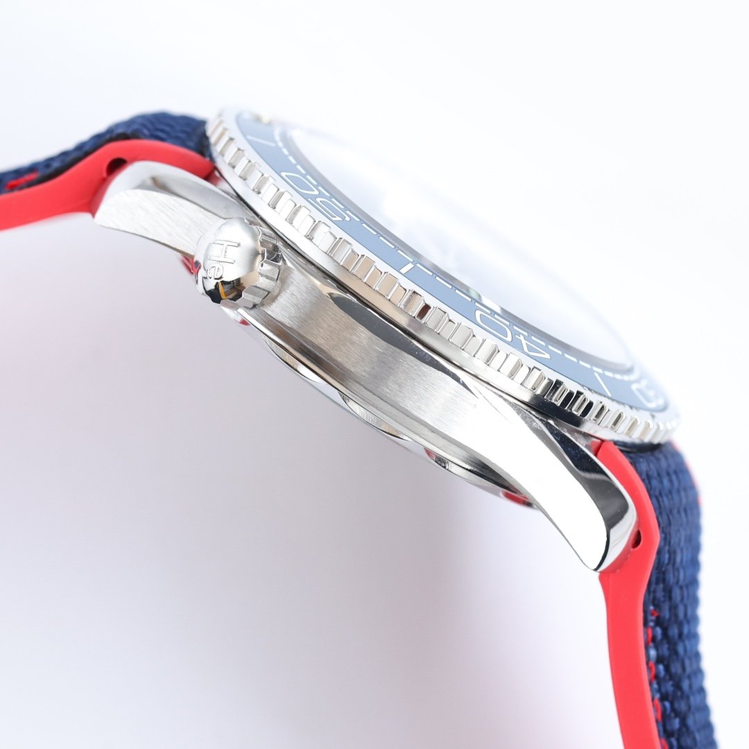 SEMASTER PLANET OCEAN 600M CERAMIC BLUE DIAL