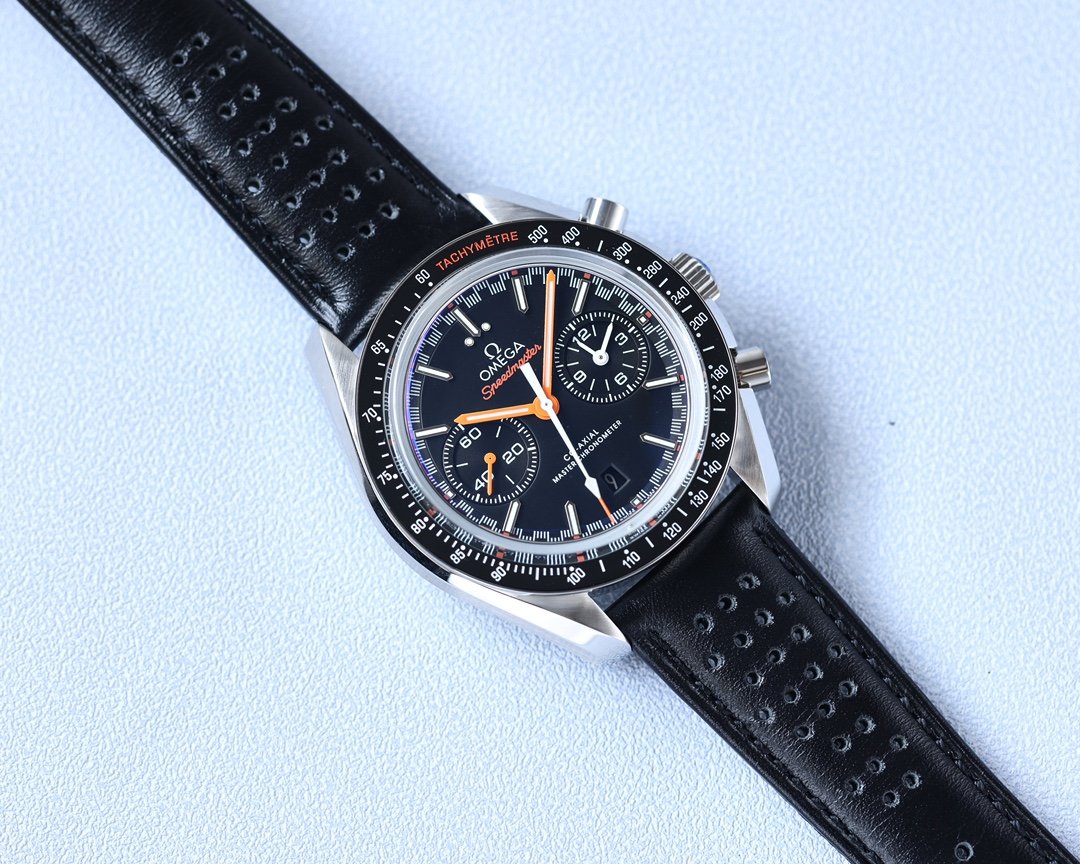 SPEEDMASTER RACING 44 CERAMIC BLACK DIAL LEATHER