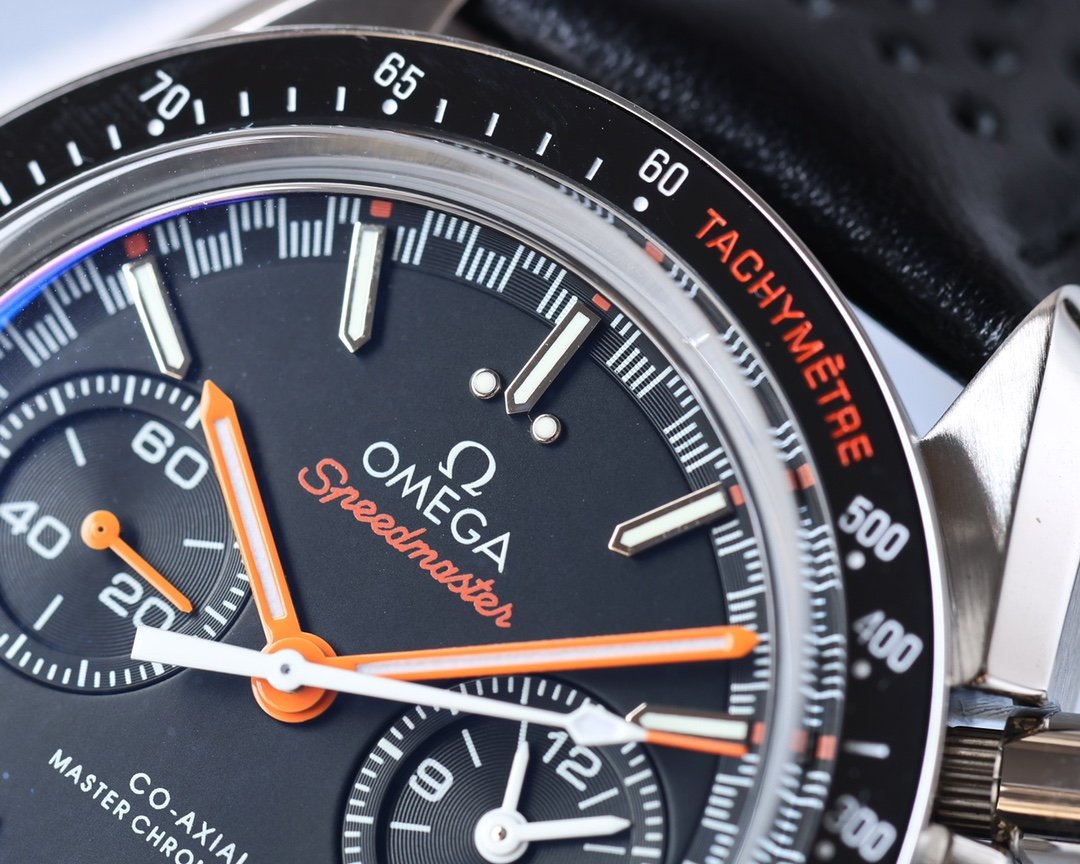 SPEEDMASTER RACING 44 CERAMIC BLACK DIAL LEATHER