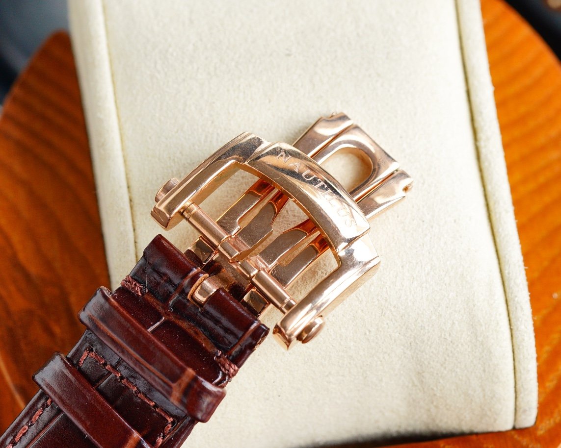 PATEK COMPLICATION ANNUAL CALENDAR 42 MOONPHASE