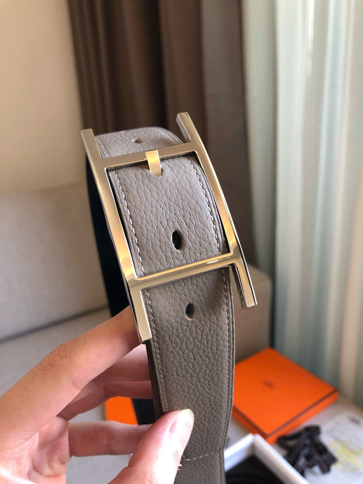 H BELT SILVER BUCKLE GREY BLACK LEATHER REVERSIBLE 3.2CM