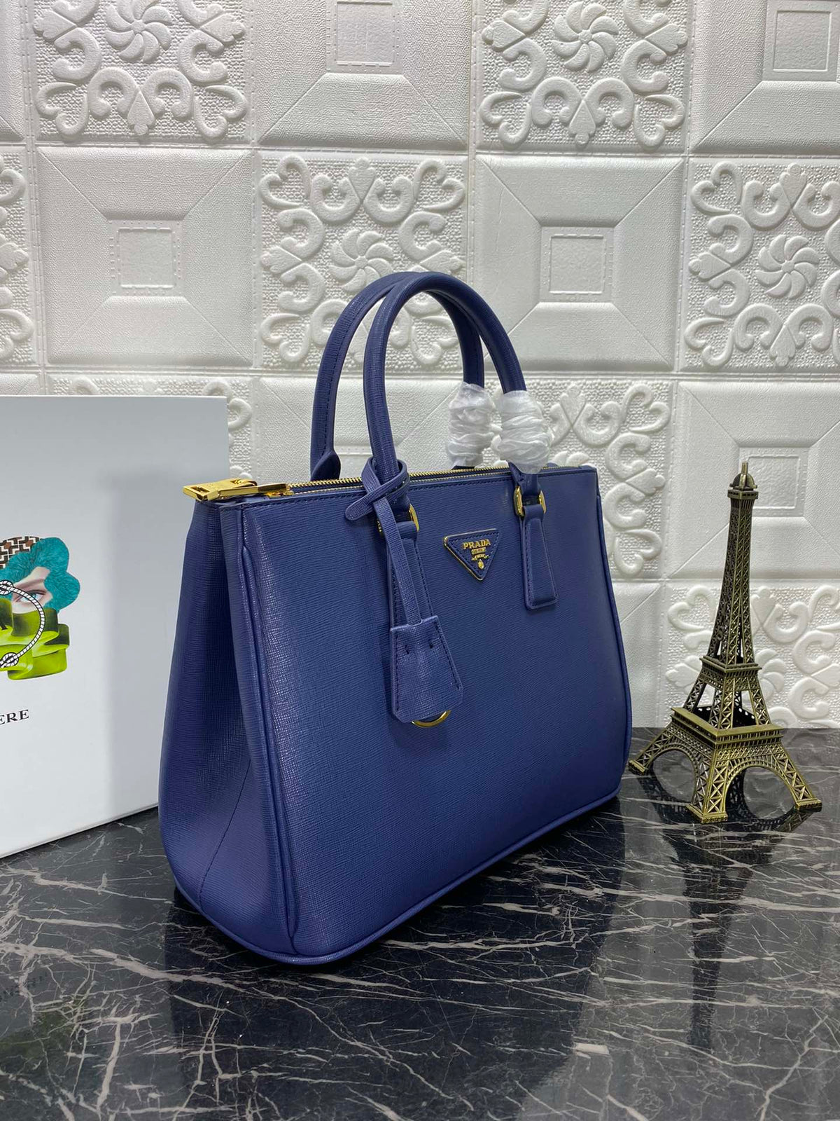 PRA GALLERIA 32 BAG IN NAVY BLUE SAFFIANO LEATHER