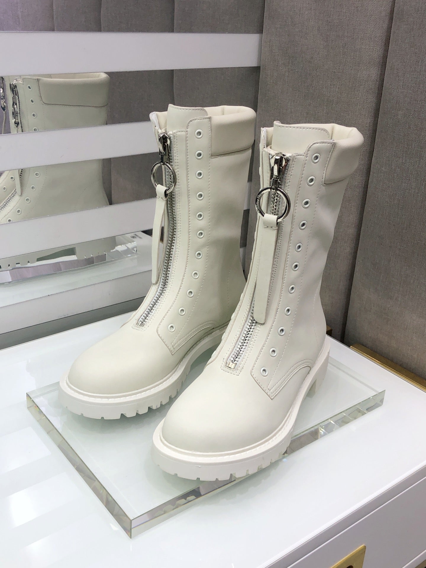 Dior 2026 Bold Combat Ankle Boots Calfskin 965381