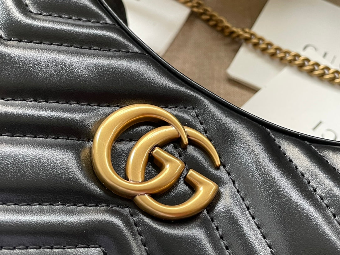 Gucci Marmont 21cm Shoulder Bag Black Leather 333535