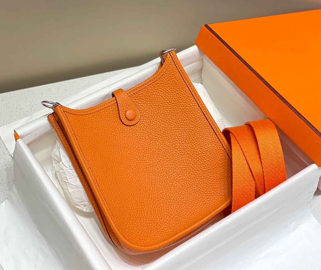 Mini Evelyne 18cm Hot Orange Togo Shw