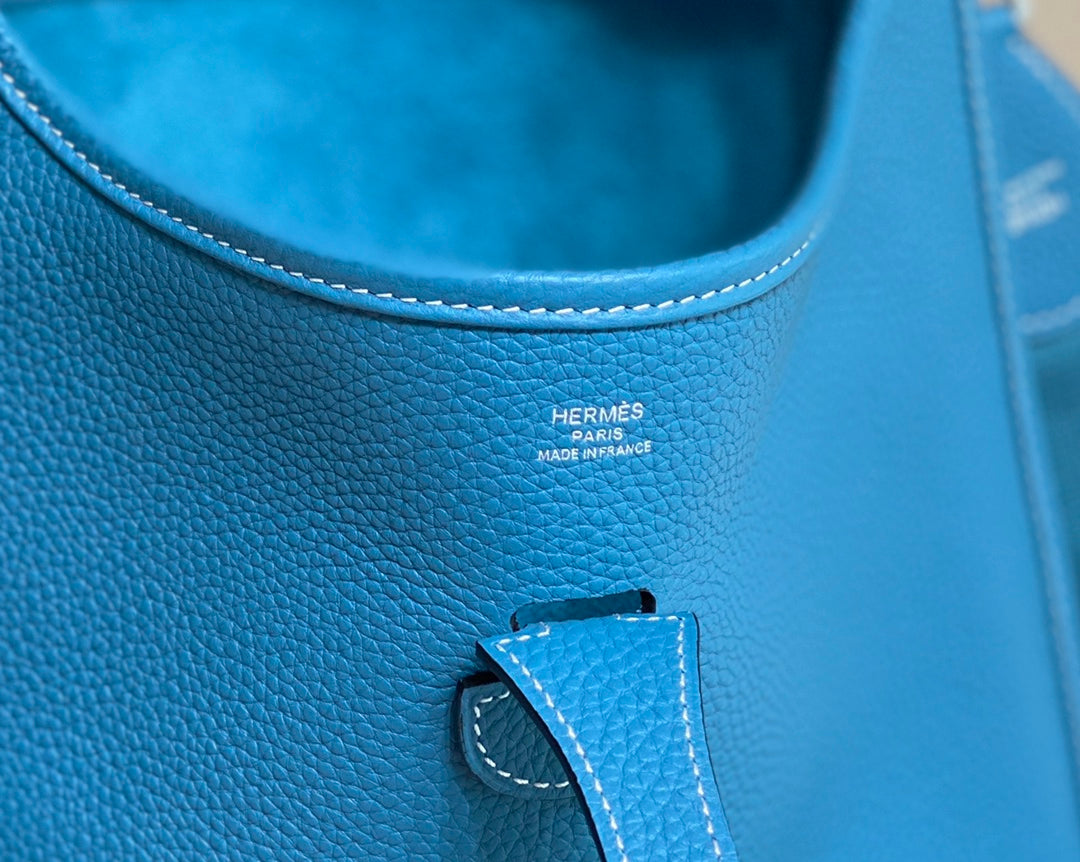 Evelyne 29cm Blue Togo Shw