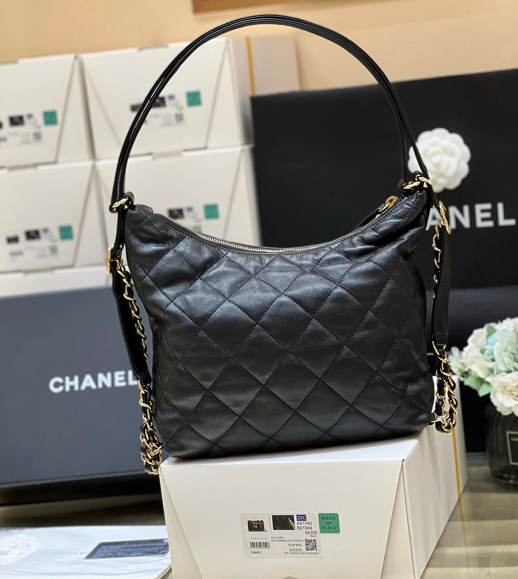 Chanel 2026 Quilted Hobo Bag 25cm Black Leather