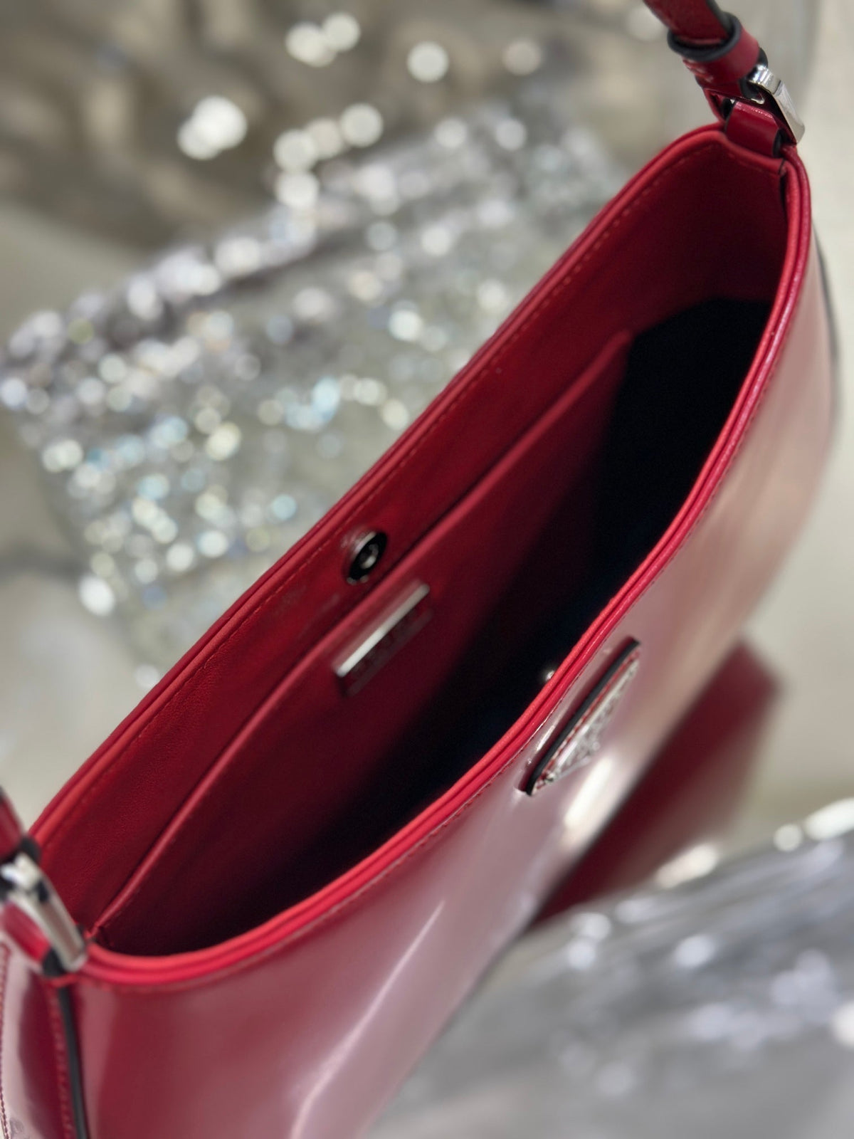 CLEO 27 DARK RED BRUSHED LEATHER SHOULDER BAG