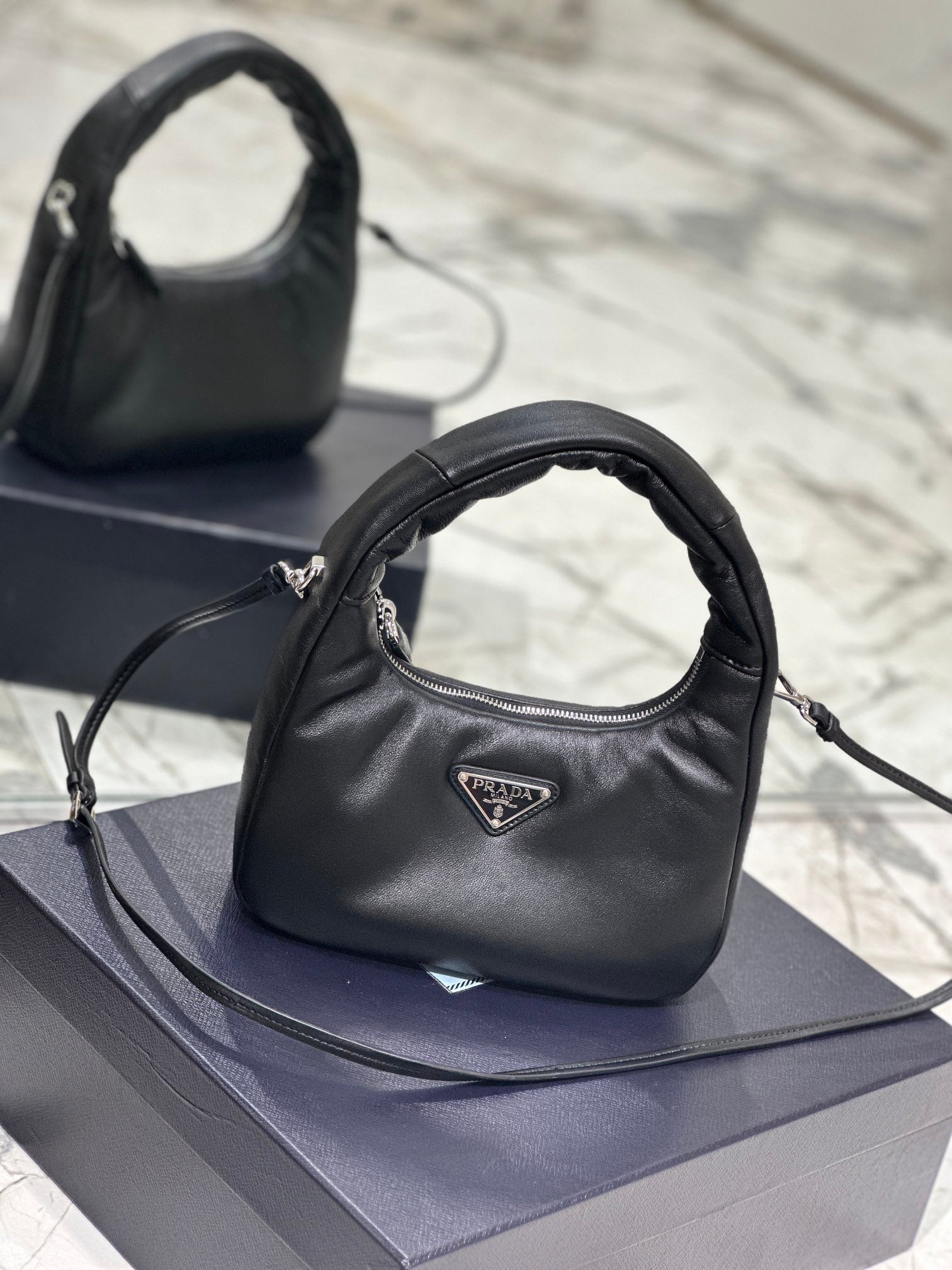 HOBO BAG 21 IN BLACK SOFT LAMBSKIN