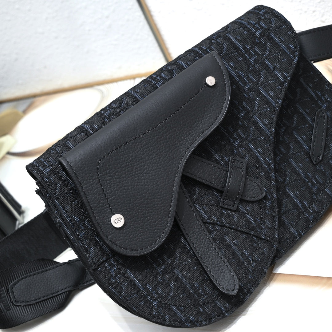 Dior 2026 Saddle Pouch 23.5cm Calfskin Fabric