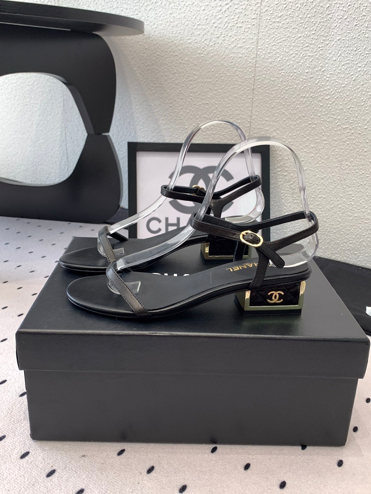 CC Sandal In Black Lambskin 147090