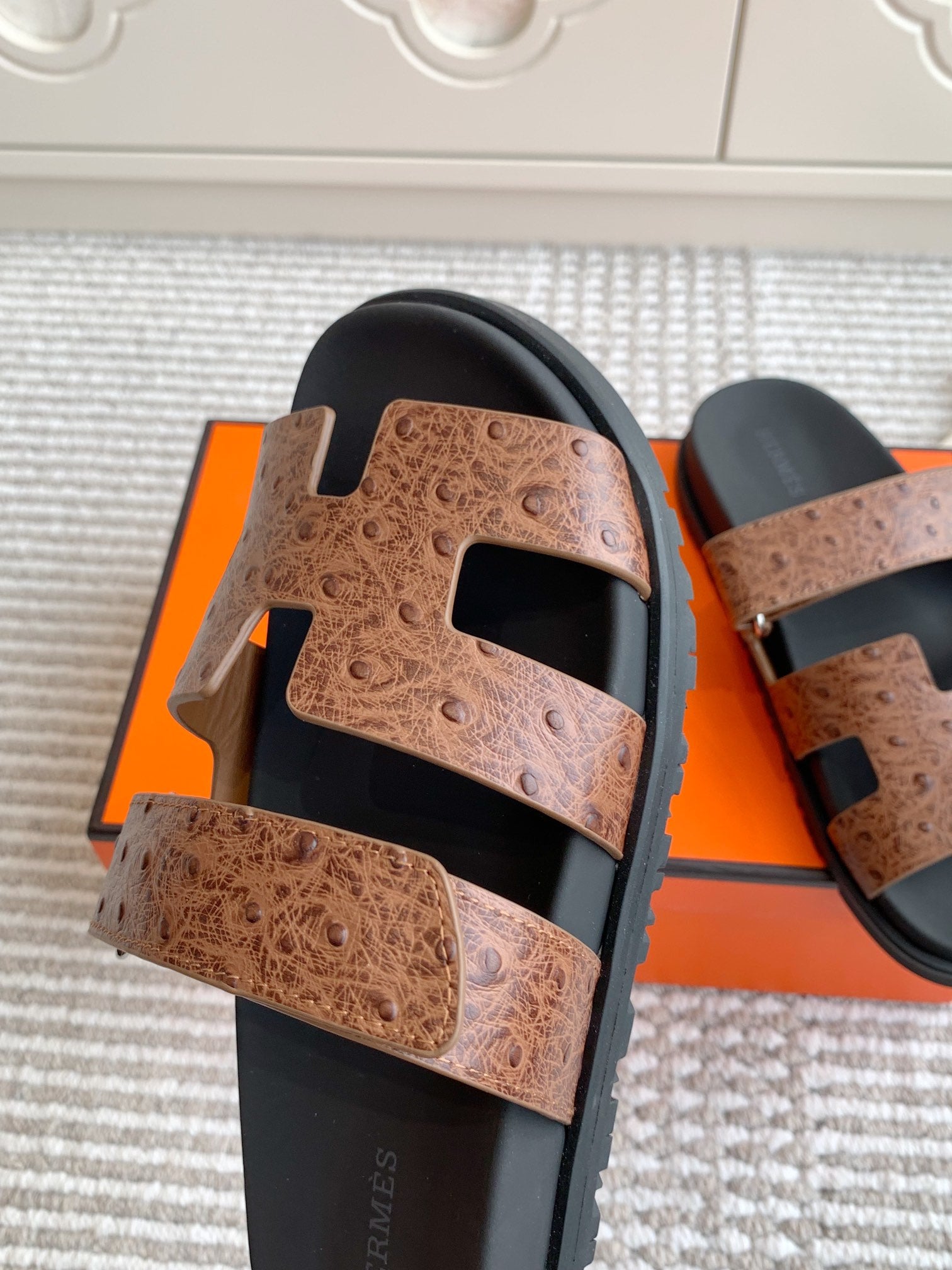 Hermes 2026 Chypre Sandal Ostrich Embossed Leather 982168
