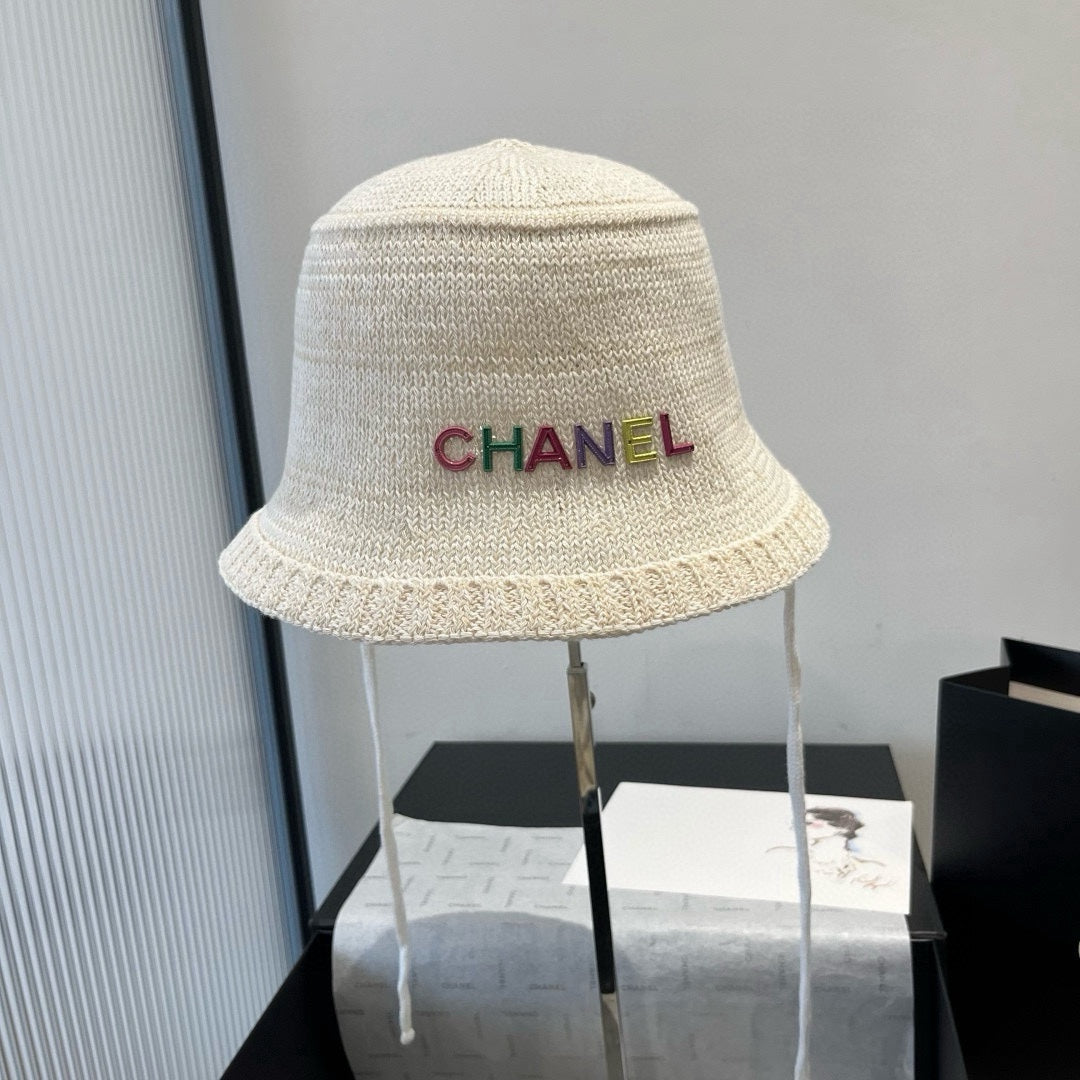 Chanel Knitted Bucket Hat White Wool 705664