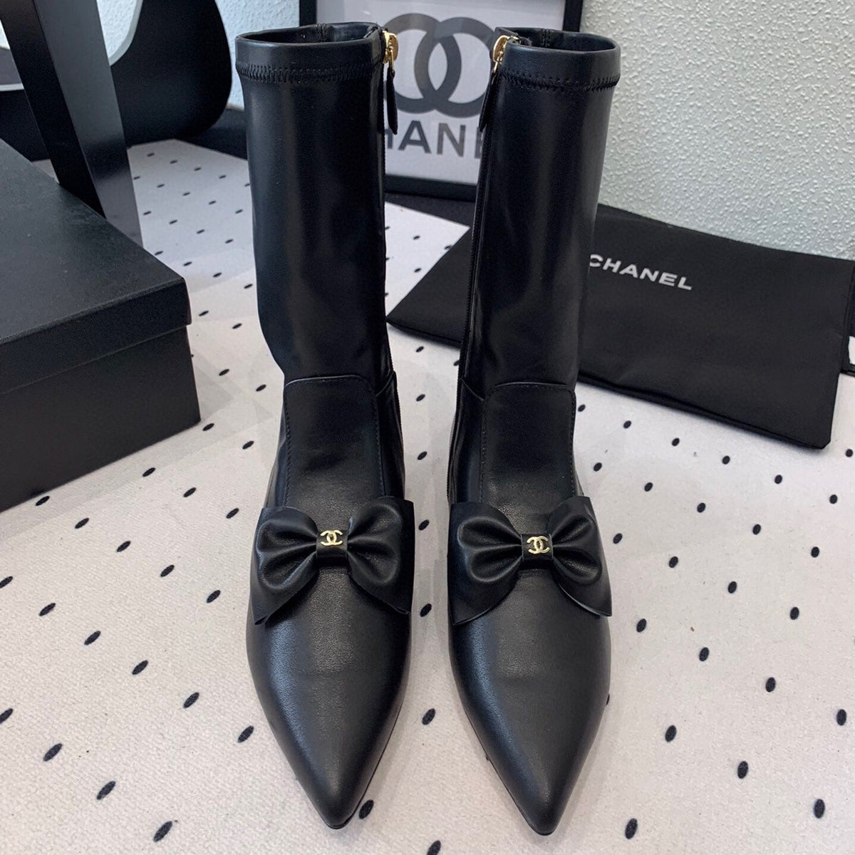CC 25 Bow-knot Short Boot Black Sheepskin 514063