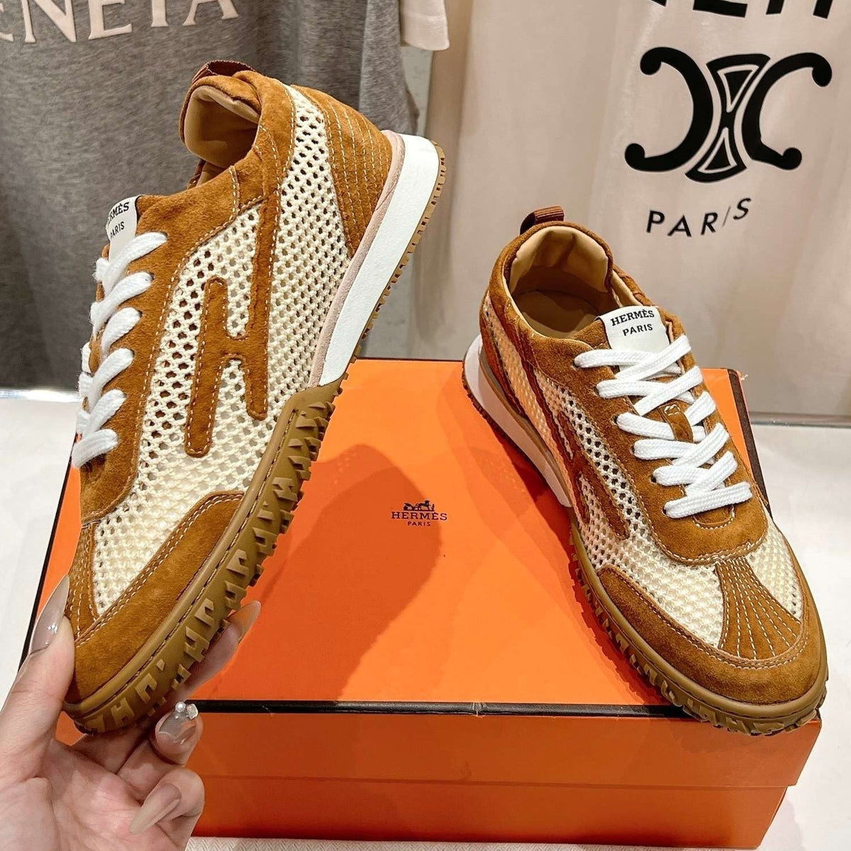 HM Sneaker