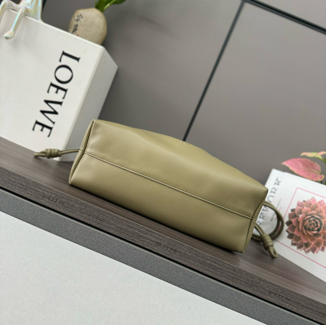 Loewe Flamenco Lucky Bag 30 Eucalyptus Green Nappa Lambskin