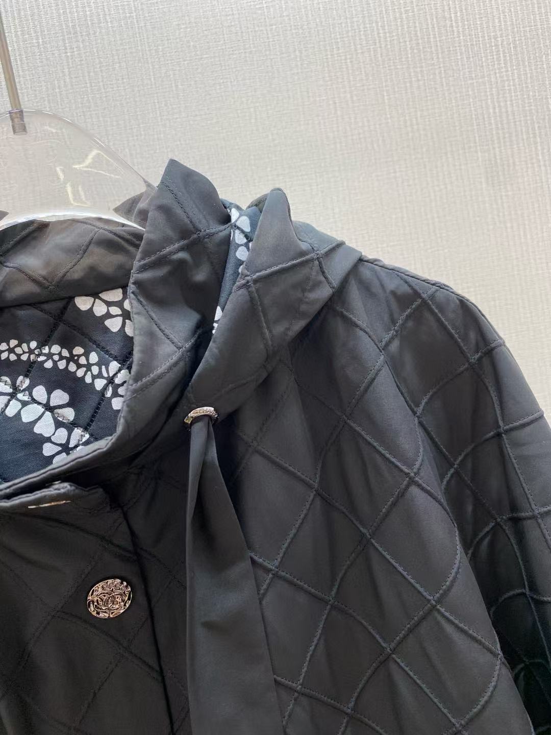 Chanel 25S Cape Coat Style 220 Black Silk Polyester