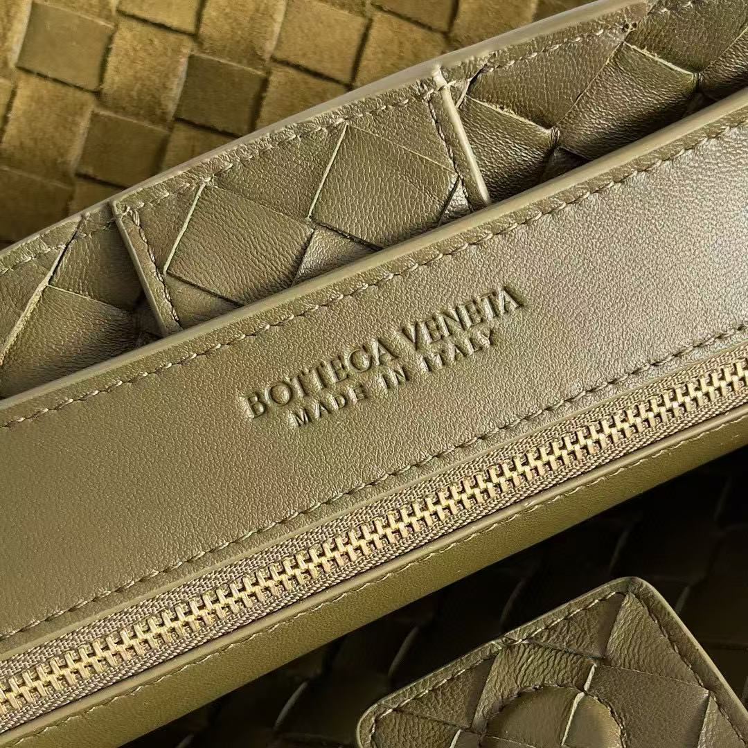 BV Andiamo Bag 32cm Olive Green Suede Leather