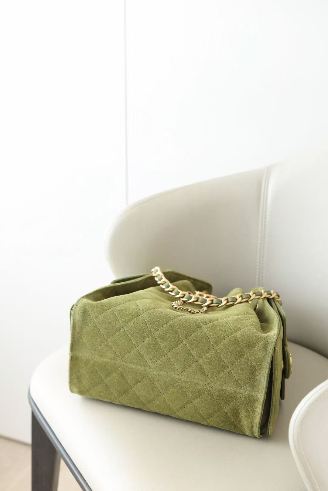CC 2025 Hobo Bag 30cm Matcha Green Suede