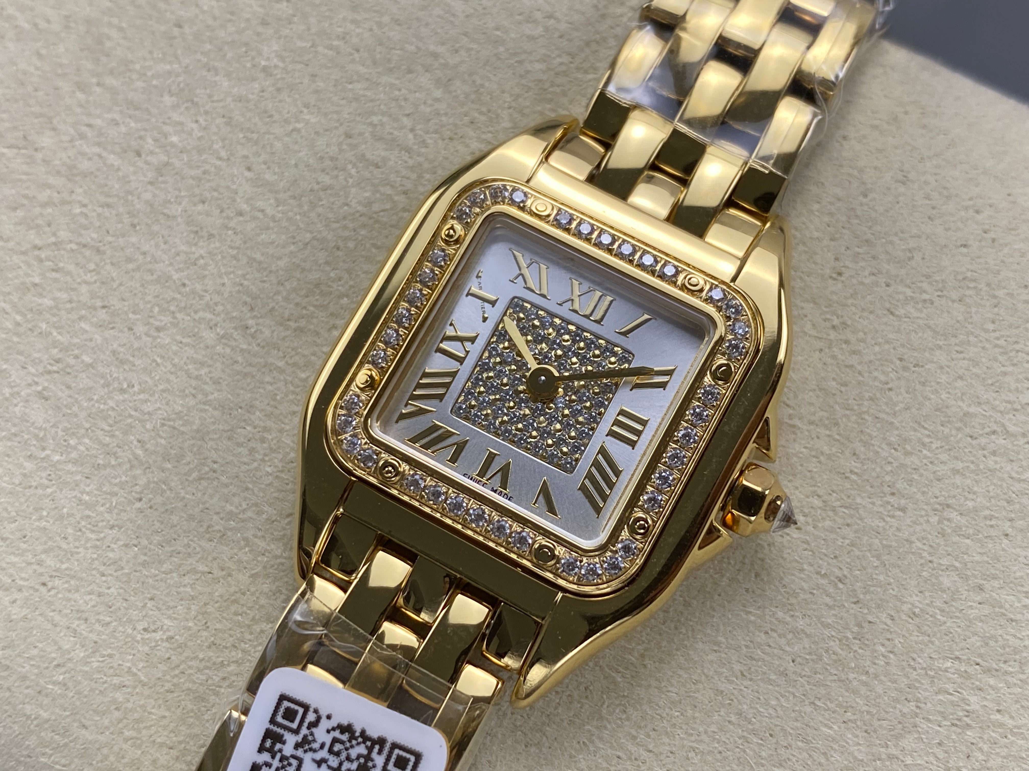 Panthère de Cartier Medium Quartz Watch