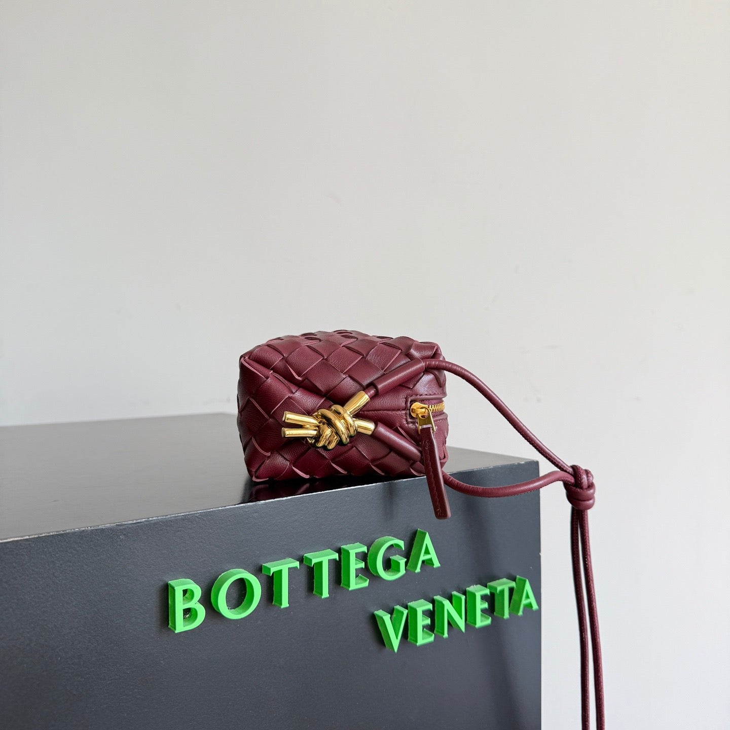 Bottega Veneta 2026 Mini Loop Metal Knot Camera Bag 17cm Burgundy Lambskin