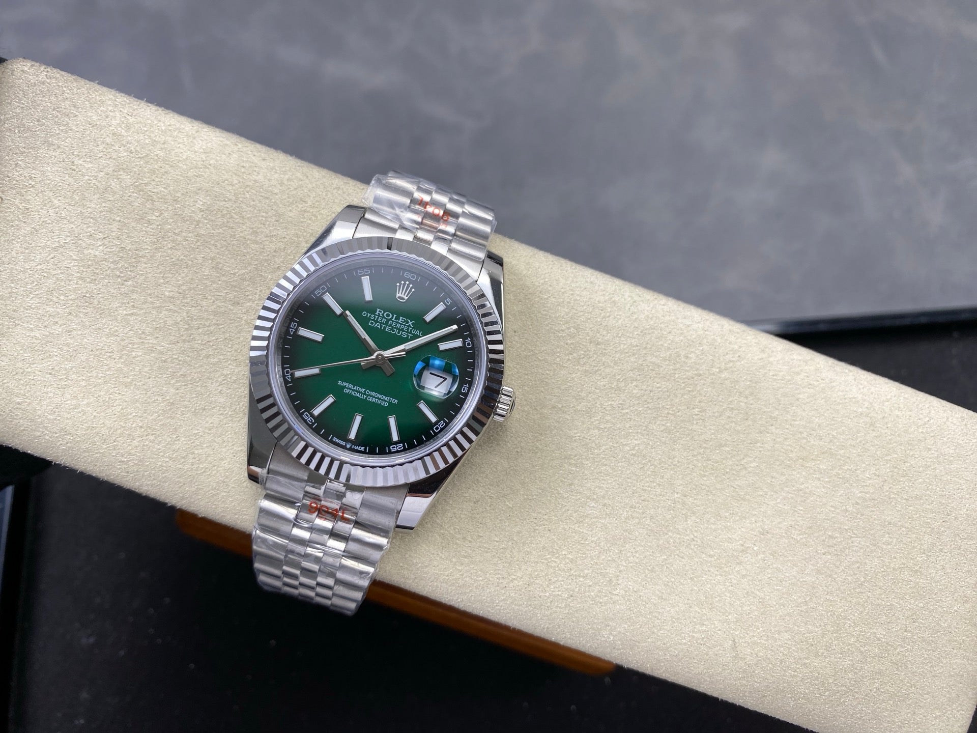 Rolex Datejust Oystersteel Jubilee Bracelet Green Ombre Dial