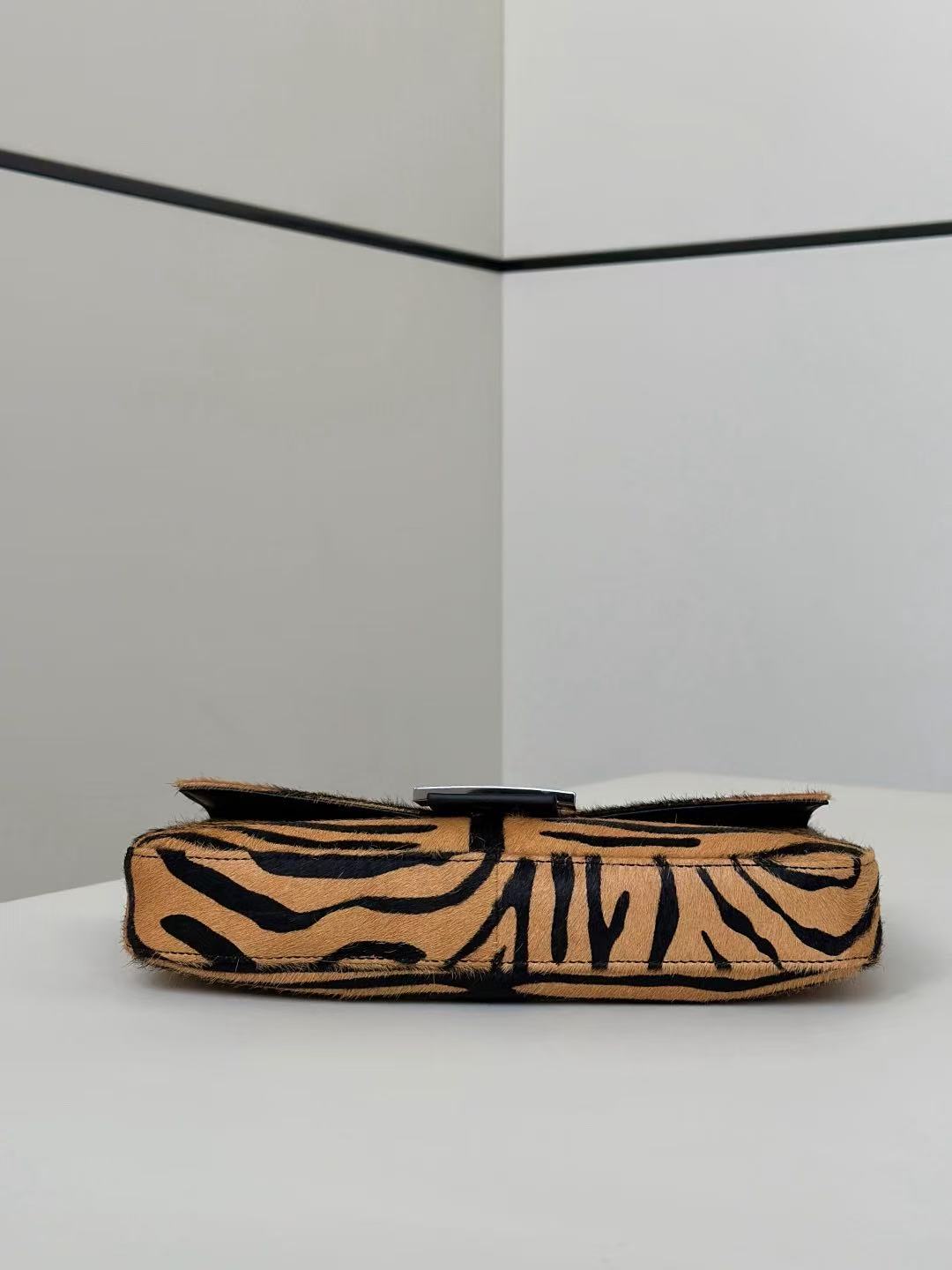 Fendi 2026 Baguette Tiger-print Bag 27cm Pony-effect Leather