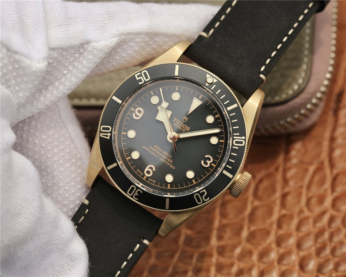 BLACK BAY DIVER 43MM BRONZE GREY DIAL