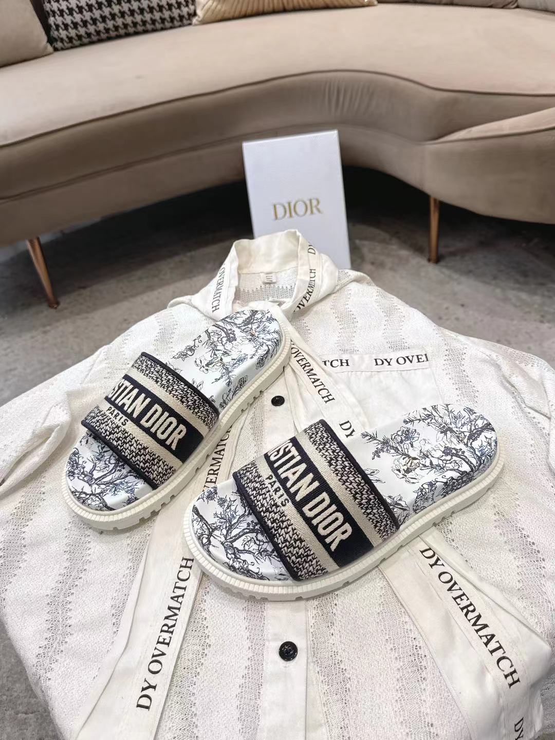 Dior 2026 Embroidered Dway Slide Fabric 944470