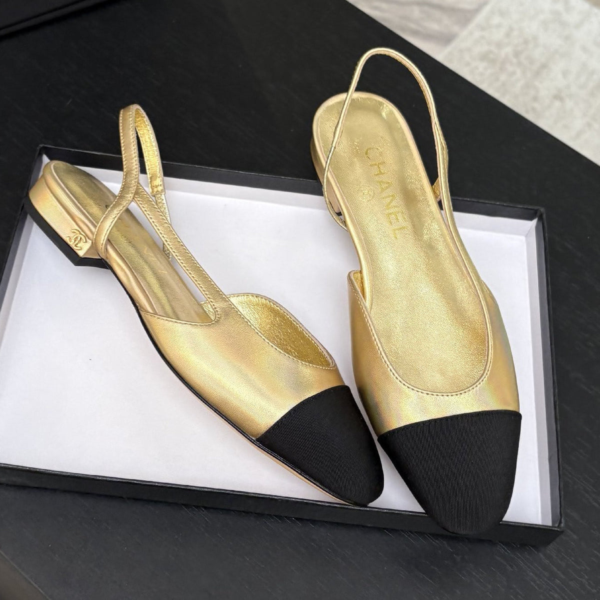 Chanel 2026 Two-Tone Shoe Cowhide 168113