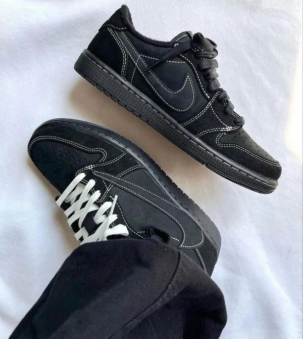 Nike Air Jordan x Travis Scott 2026 Sneaker Black Leather Suede
