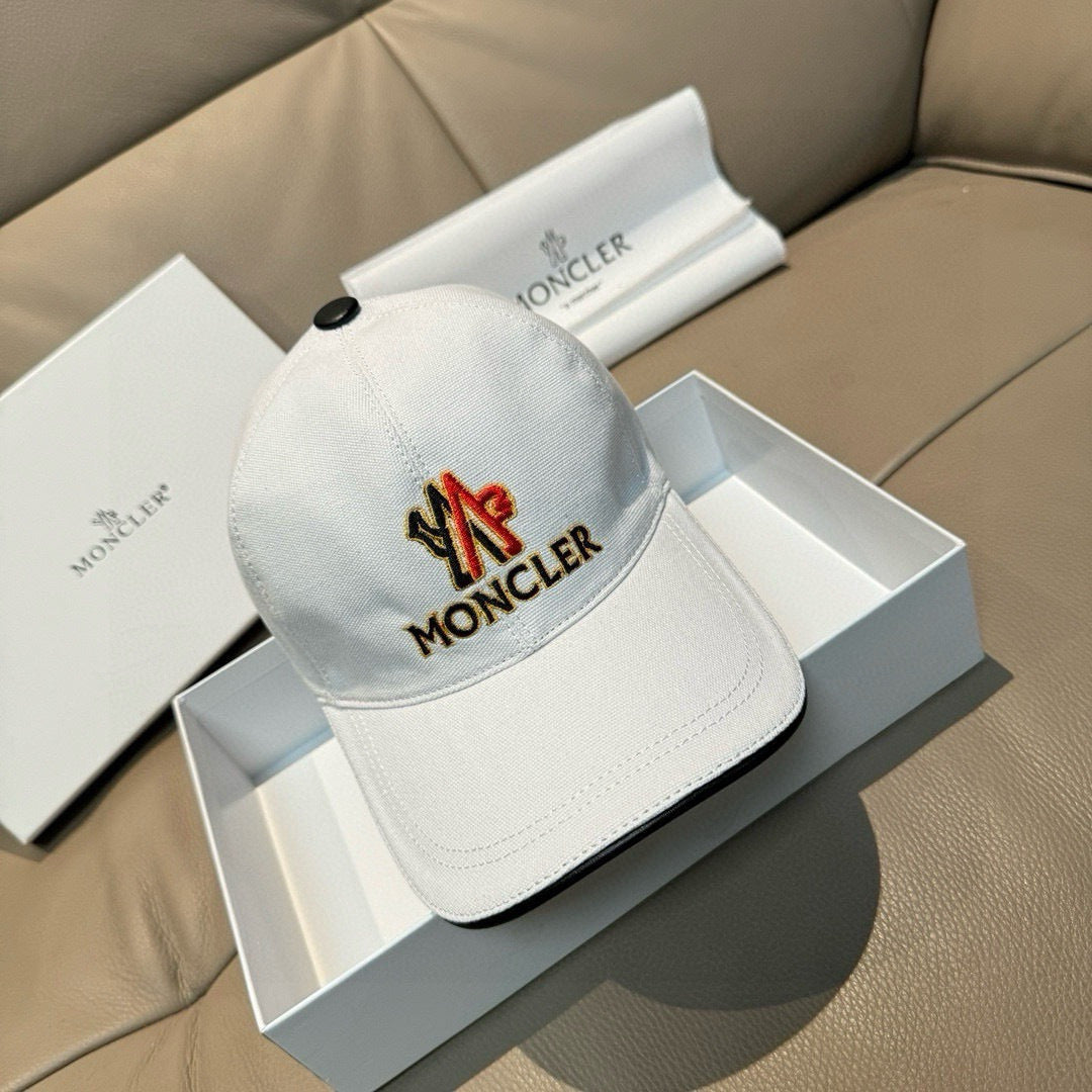 Moncler Embroidered Logo Baseball Cap 413090