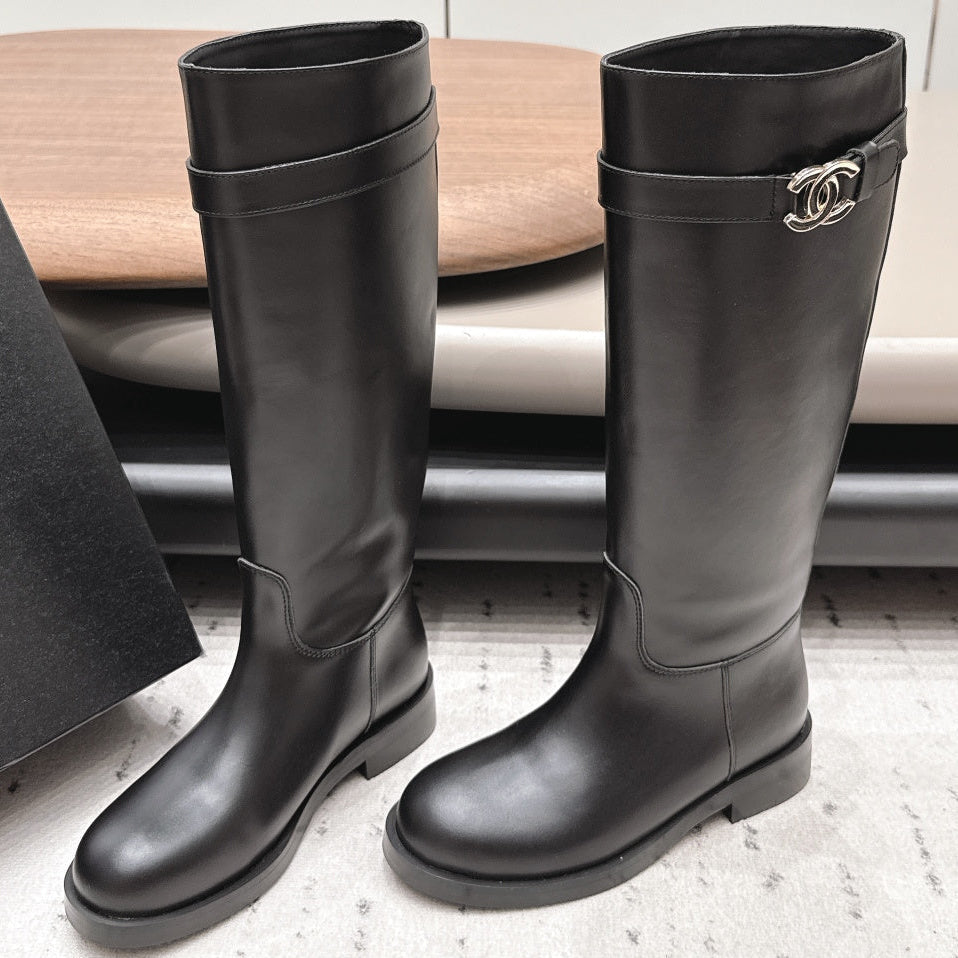 Chanel 2026 Round-Toe Zip-Up Boots Cowhide 976099
