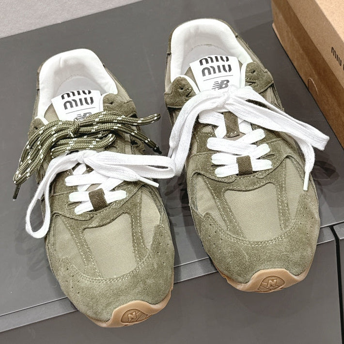 Miu Miu 2026 Balance 530 Sneakers Suede 990474