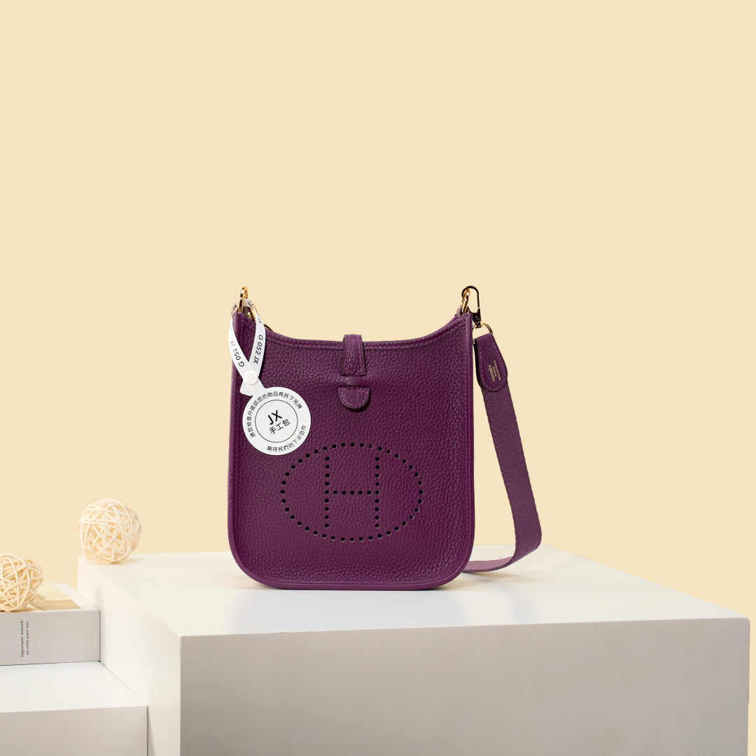 High-end Hermes 2026 Evelyne Bag 17cm Taurillon Clemence Leather 2