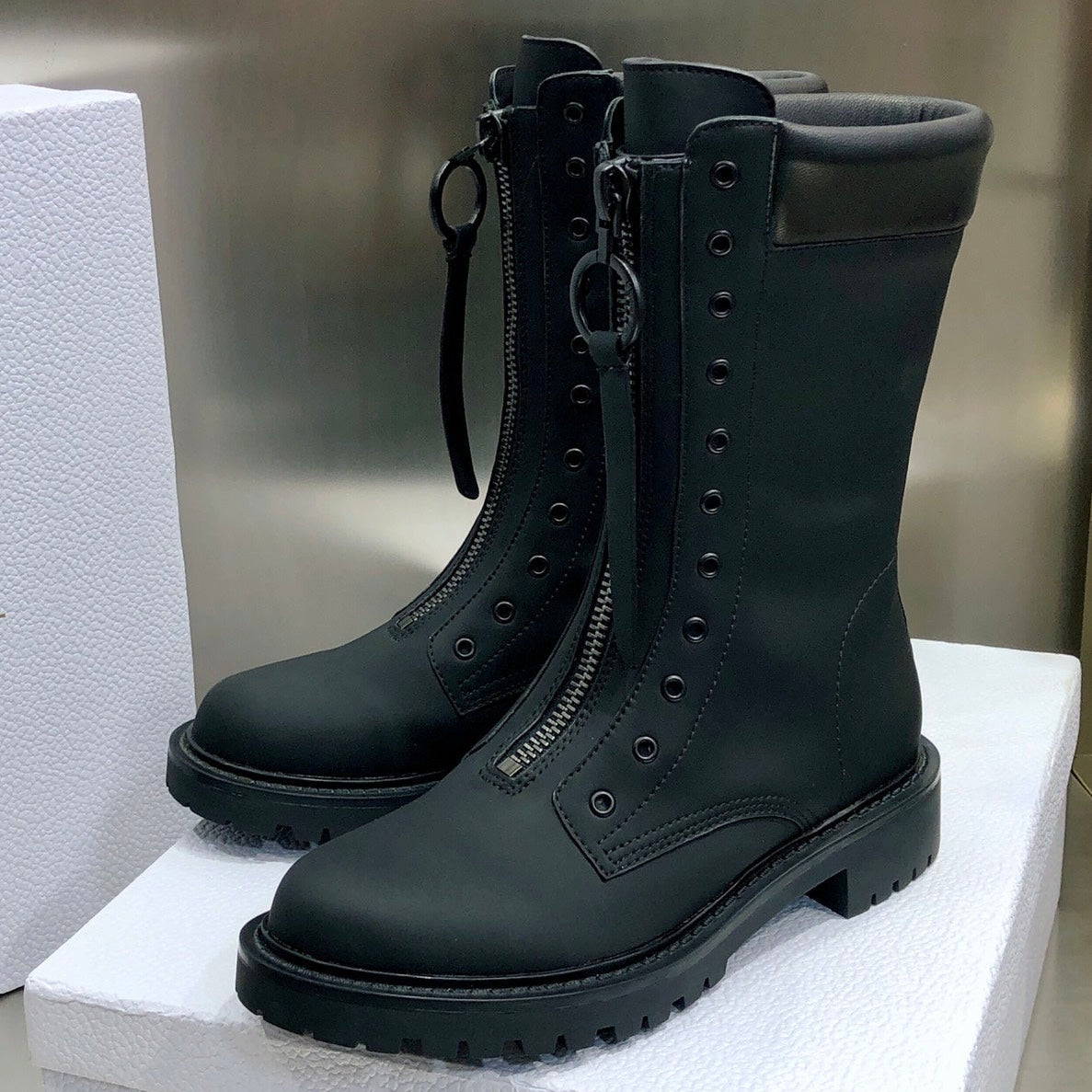 Dior 2026 Bold Combat Ankle Boots Calfskin 965381