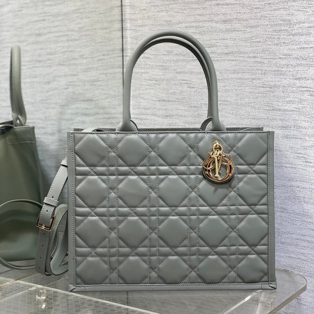 Dior 2026 Macrocannage Book Tote Bag 36cm Leather 409623