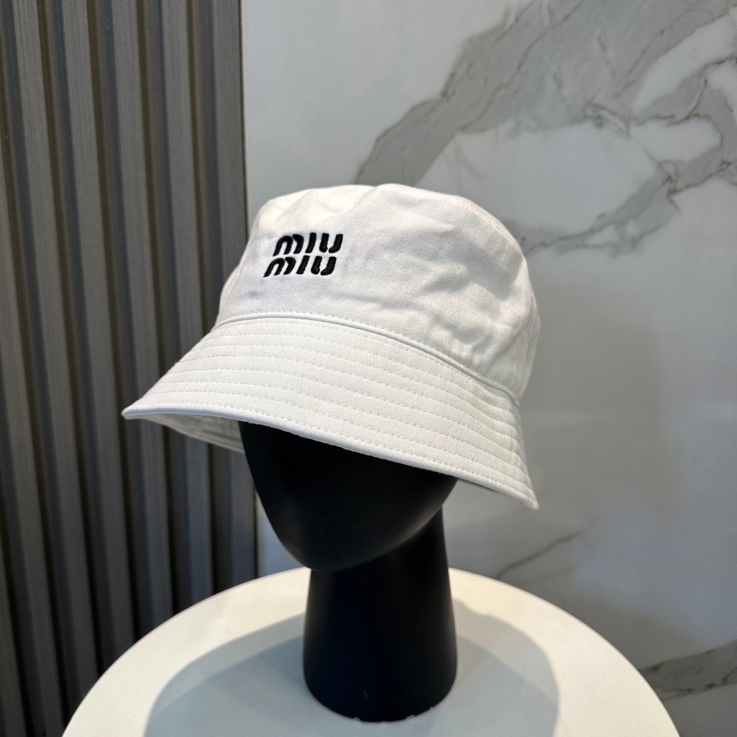 Miumiu Embroidered Bucket Hat 229386