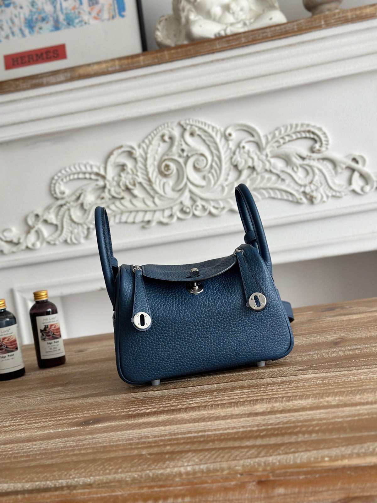 High-end Hermes 2026 Lindy Bag 19cm Togo Leather 1