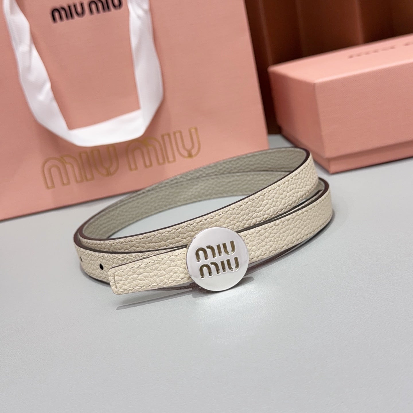 Miumiu 2026 Round Logo Buckle Belt 15mm Cowhide 215692